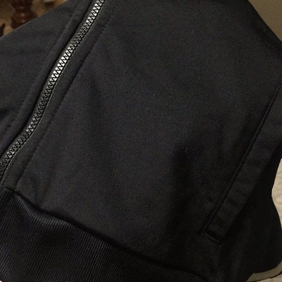 ✅Kids Adidas Track Jacket - Picture 5 of 6